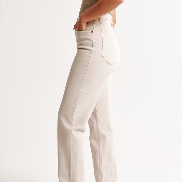 Curve Love Ultra High Rise 90s Straight Jean - Picture 5 of 7